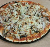 Lee's Pizza  Take Away - Accommodation Whitsundays