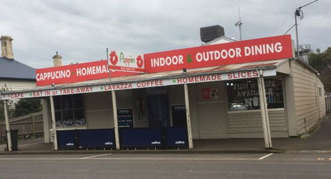 Poppies Cafe - Accommodation Whitsundays 0