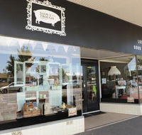 Snout in the Trough - Accommodation Whitsundays