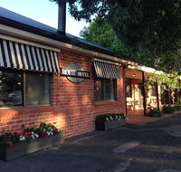 Moyhu Hotel - Accommodation Whitsundays