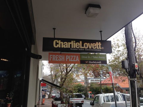 Charlie Lovett Crows Nest - Accommodation Whitsundays 0