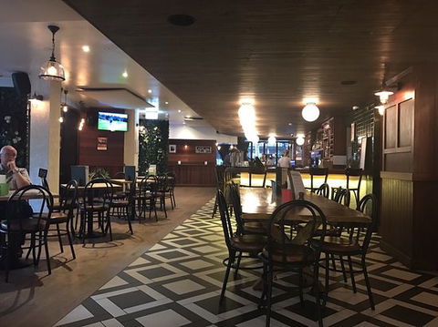 Minskys Hotel - Accommodation Whitsundays 0