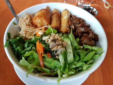 Song Nhi Vietnamese - Accommodation Whitsundays 0