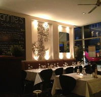 Annies - Accommodation Whitsundays