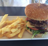 Jules by the Lake Cafe - Accommodation Whitsundays