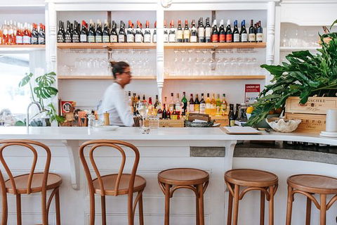 Queen St Eatery & Wine Bar - Accommodation Whitsundays 0