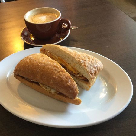 HCafe Quakers Court - Accommodation Whitsundays 0