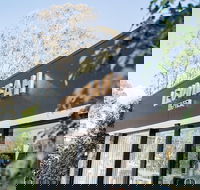 Leumeah Hotel - Accommodation Whitsundays