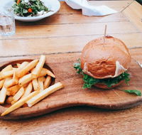 Waterfront Store and Cafe - Accommodation Whitsundays