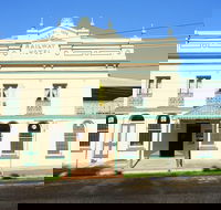 Railway Hotel Armidale  1879 Bistro - Accommodation Whitsundays