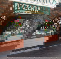 Anna  Sam Pizzeria Restaurant - Accommodation Whitsundays