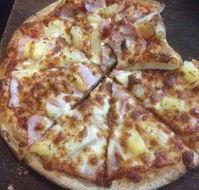 Crust Gourmet Pizza Bar Woolongong - Accommodation Whitsundays