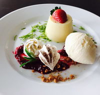 East Fusion Restaurant - Accommodation Whitsundays