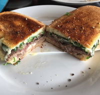 Fridge and the Frying pan - Accommodation Whitsundays