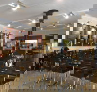 Parkview Hotel - Accommodation Whitsundays