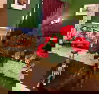 The Tourist Hotel - Accommodation Whitsundays