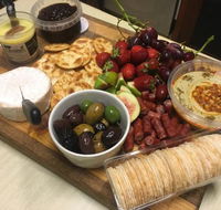 The Universal Eatery - Accommodation Whitsundays