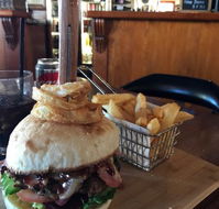 Vandenburg Hotel Restaurant - Accommodation Whitsundays