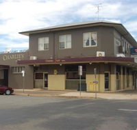 Charlies on East - Accommodation Whitsundays