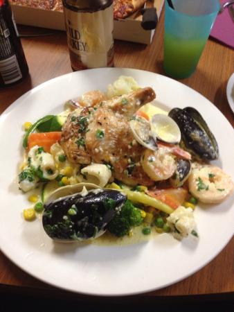 Kelly's Pub Toc - Farmers Arms Bar & Bistro - Accommodation Whitsundays 0