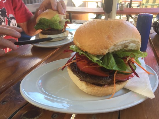 Nyngan NSW Accommodation Whitsundays