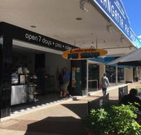 Coolangatta Pie Shop - Accommodation Whitsundays