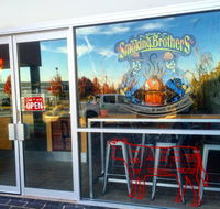 Elwoods Eatery - Accommodation Whitsundays