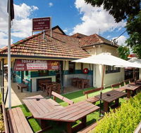 Farmers Home Hotel - Accommodation Whitsundays