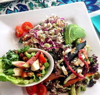 Old Lodge Gallery Emporium  By The River Cafe - Accommodation Whitsundays