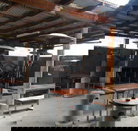 Loaded Dog Hotel restaurant - Accommodation Whitsundays