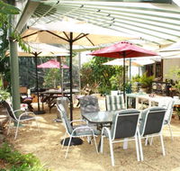 Mad Hatters Tea Garden - Accommodation Whitsundays