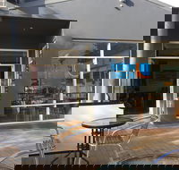 Main Deck Cafe - Accommodation Whitsundays