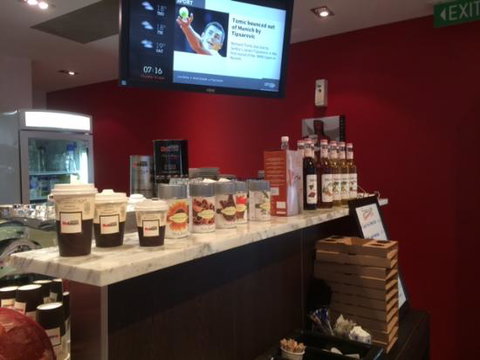 Mooreish On Moore - Accommodation Whitsundays 0