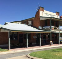 Punt Hotel - Accommodation Whitsundays