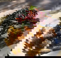 The Golden Dog - Accommodation Whitsundays