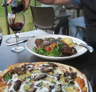 The Huskisson - Accommodation Whitsundays