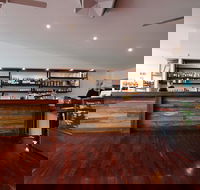 The Timbercutter - Accommodation Whitsundays