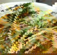 Burgastronomy - Hyde Park - Accommodation Whitsundays