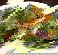 Downs Hotel - Accommodation Whitsundays