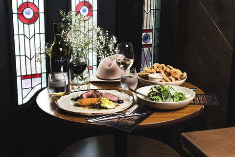 Earl Of Leicester Hotel - Accommodation Whitsundays 2