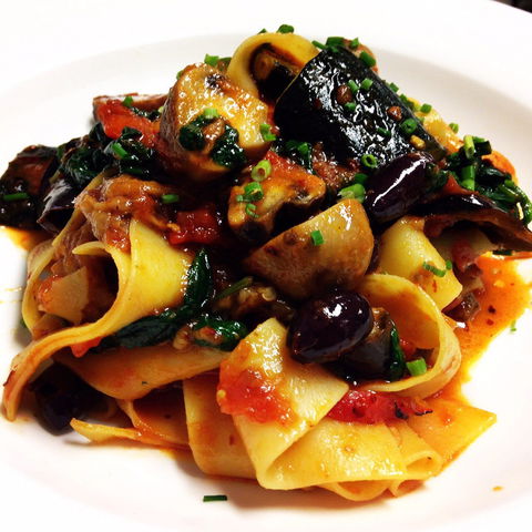 Arthouse Kitchen - Accommodation Whitsundays 0