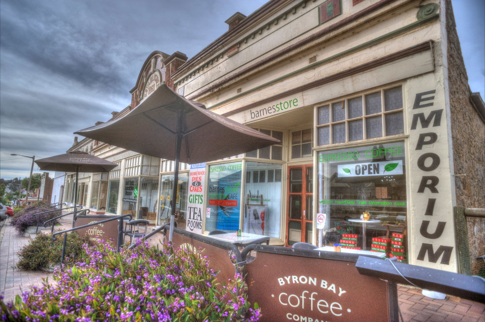 Harden NSW Accommodation Whitsundays