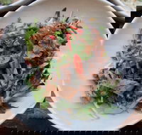 Royal Albert Hotel - Accommodation Whitsundays