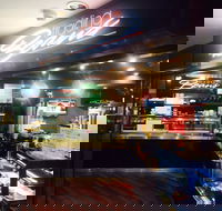 Una's Caf  Restaurant - Accommodation Whitsundays