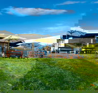 Cups Estate - Accommodation Whitsundays