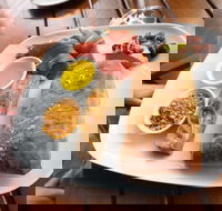 Fun Ma Cafe - Accommodation Whitsundays