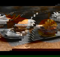 House of Burgers - Accommodation Whitsundays