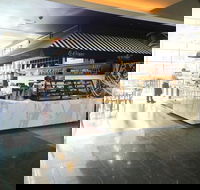 Le Cirque Fine Foods - Docklands - Accommodation Whitsundays