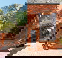 Sally's Paddock at Redbank Winery - Accommodation Whitsundays