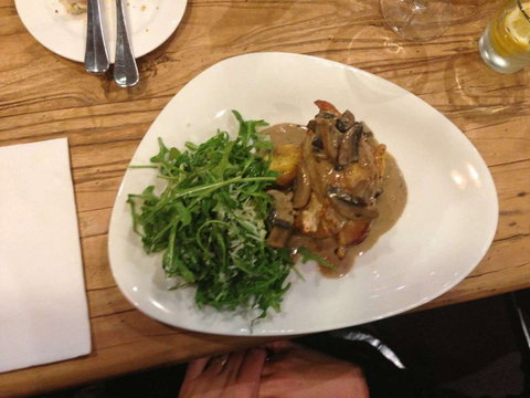 Derrimut Skyes Bistro - Sunshine Golf Club - Accommodation Whitsundays 0